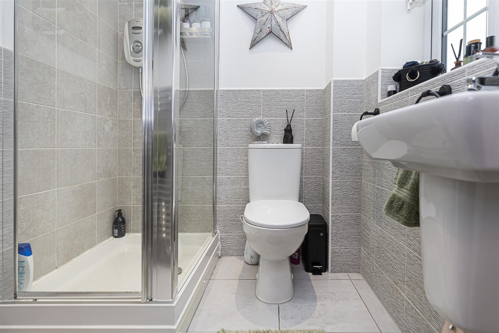 En Suite Shower Room